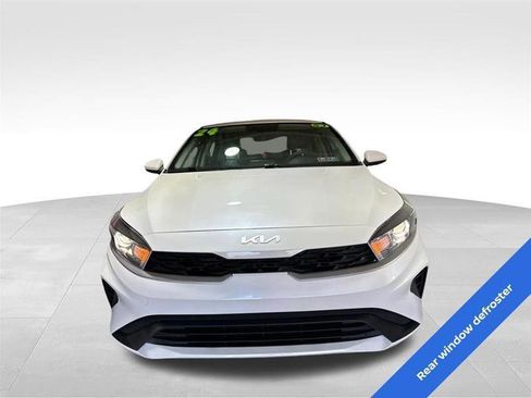 Used 2024 Kia Forte LXS FWD image 2