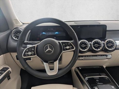 Certified 2022 Mercedes-Benz GLB 250 image 17