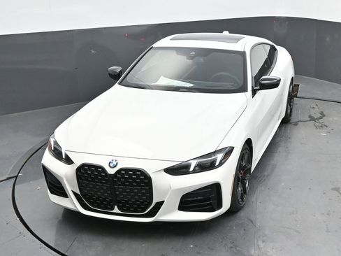 New 2026 BMW 430i Coupe w/ M Sport Package image 32