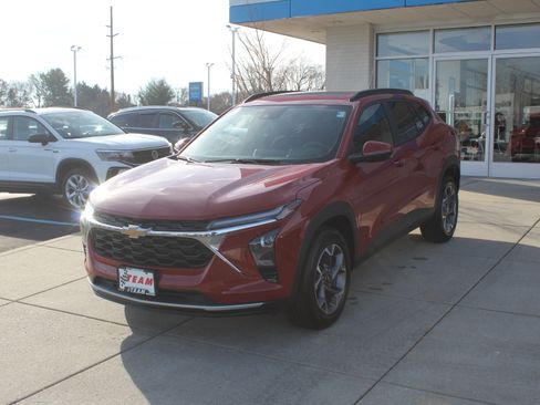 New 2026 Chevrolet Trax LT image 7