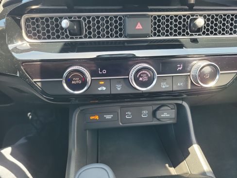 Certified 2025 Honda Civic Sport image 38