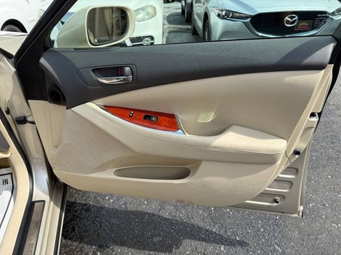 Used 2011 Lexus ES 350 FWD image 36
