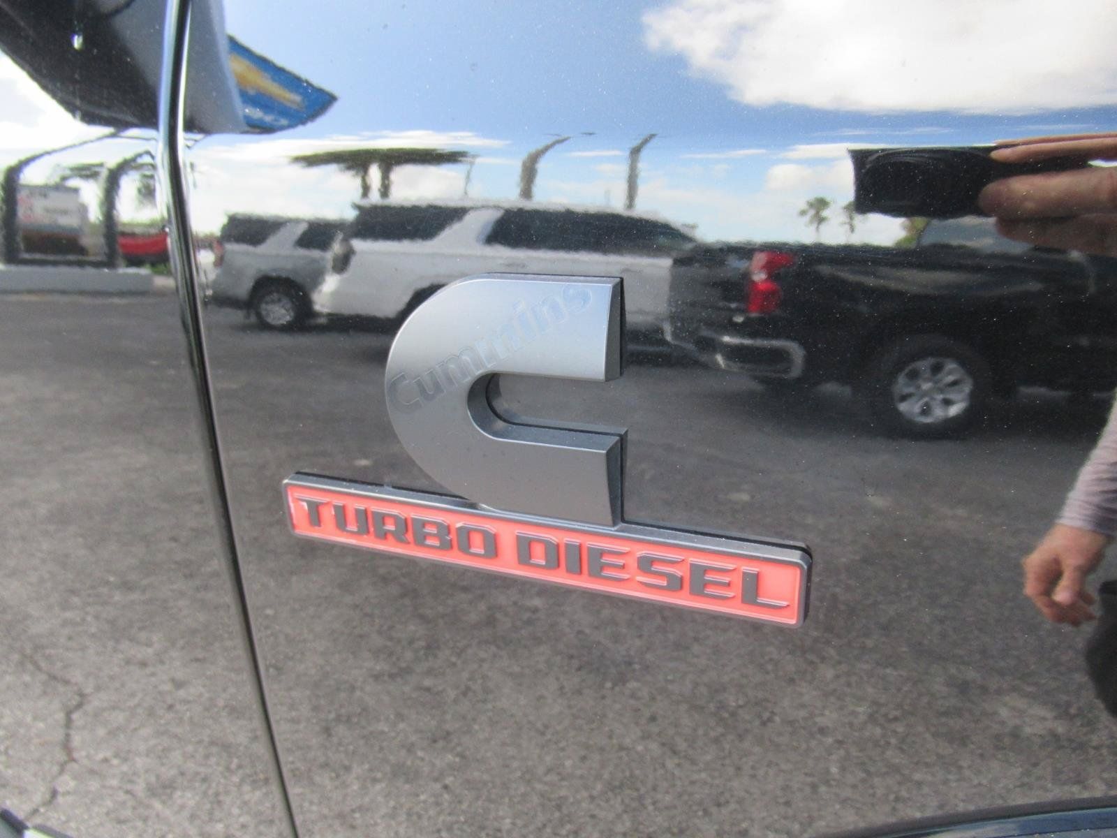 Used 2022 RAM 2500 Limited AWD/4WD image 35