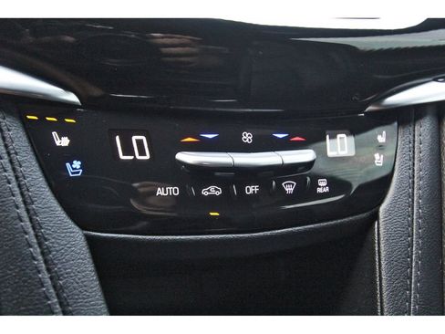 Used 2025 Cadillac XT6 Premium Luxury w/ Platinum Package FWD image 25
