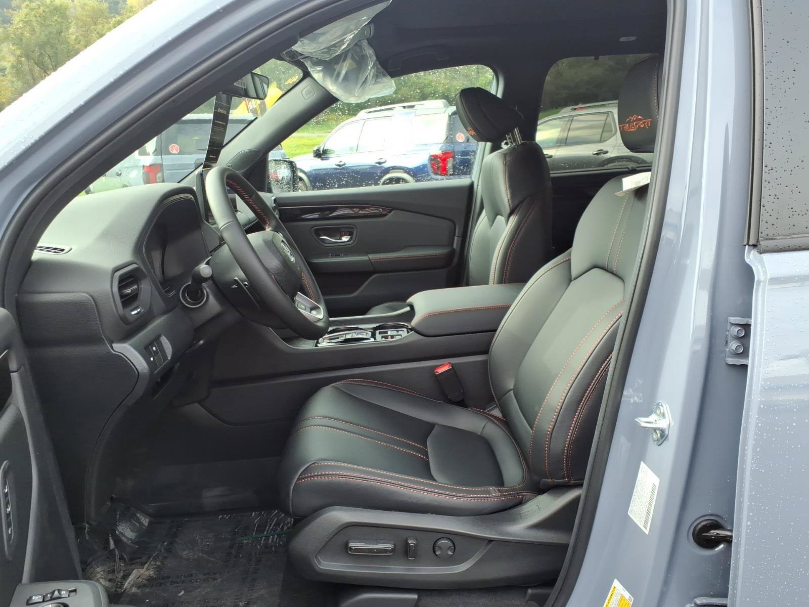 New 2026 Honda Pilot TrailSport image 8