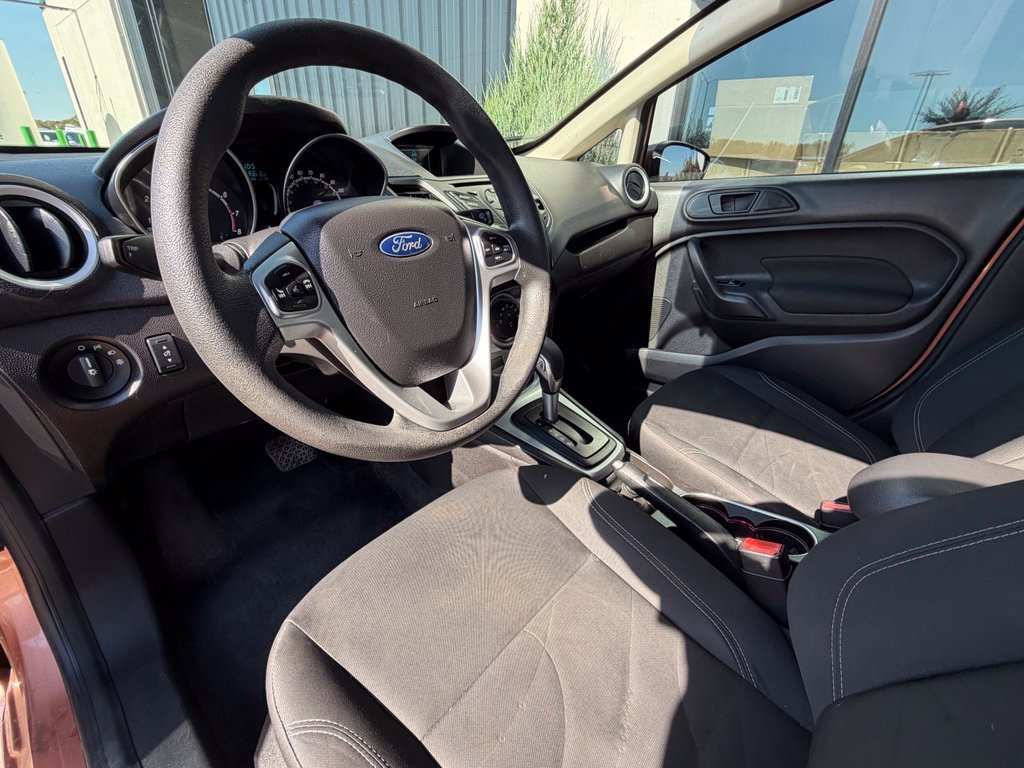 Used 2017 Ford Fiesta SE FWD image 6
