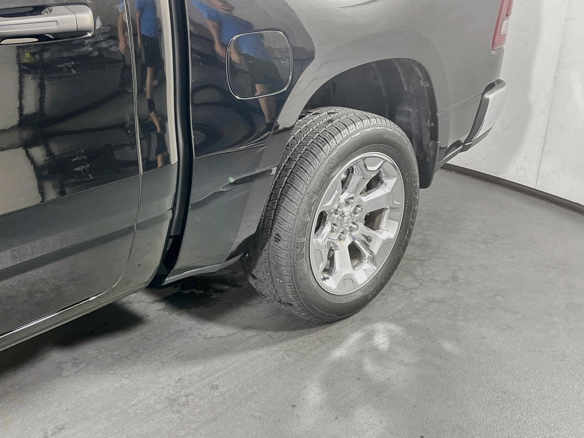 Used 2023 RAM 1500 Big Horn AWD/4WD image 30