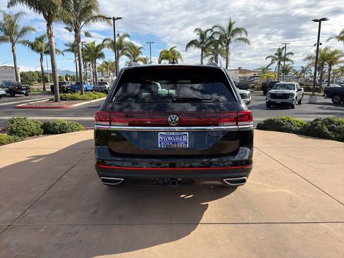 Used 2024 Volkswagen Atlas SE image 4