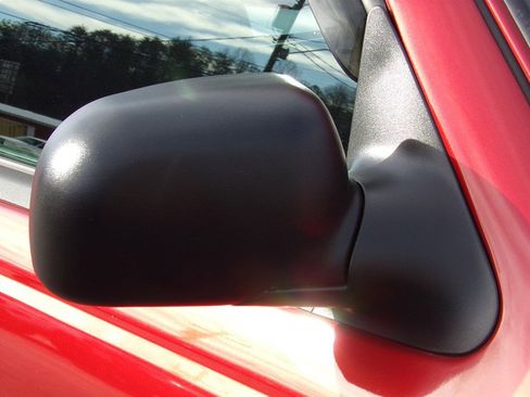 Used 2005 Ford Ranger XLT image 24