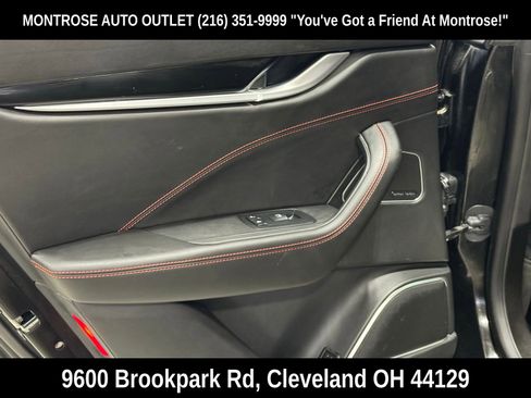 Used 2018 Maserati Levante GranSport image 35