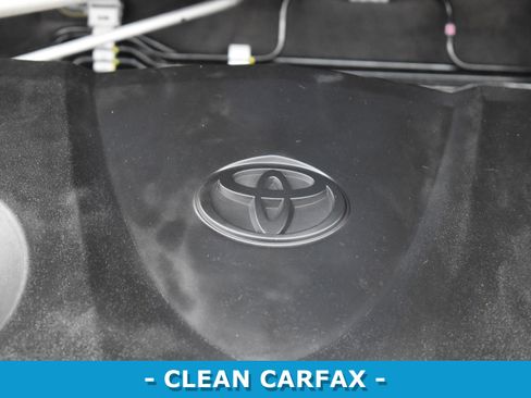 Used 2021 Toyota Venza Limited image 27