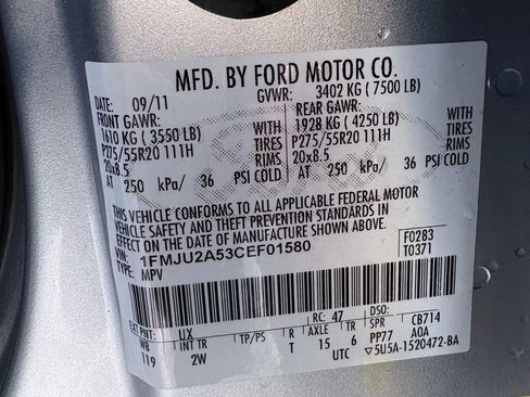 Used 2012 Ford Expedition Limited image 32