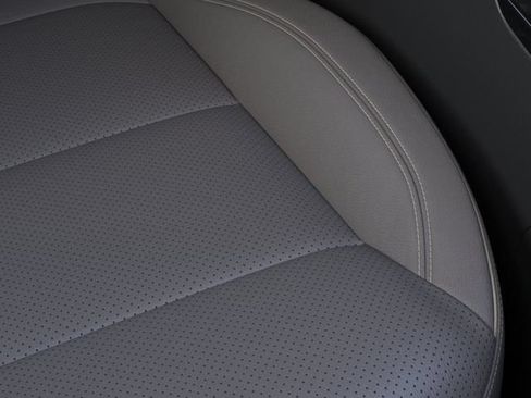 New 2026 Buick Envista Sport Touring FWD image 21