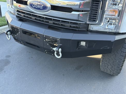 Used 2019 Ford F250 XLT w/ XLT Value Package image 7