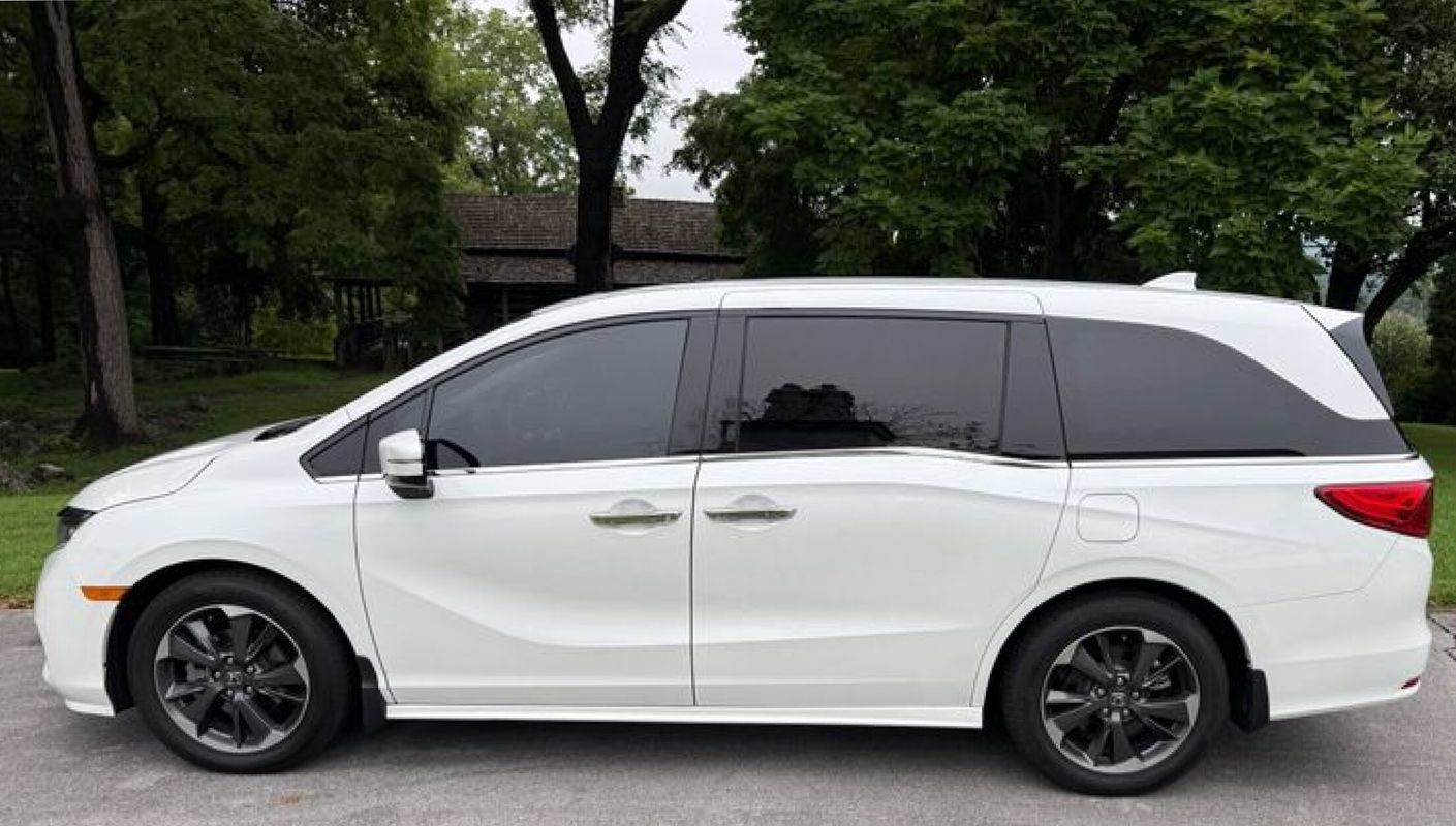 Used 2023 Honda Odyssey Elite image 10