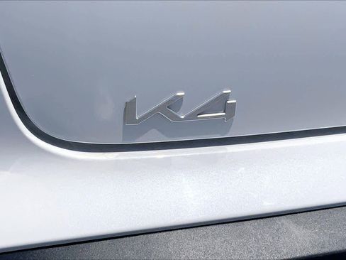 Used 2025 Kia K4 FWD image 10
