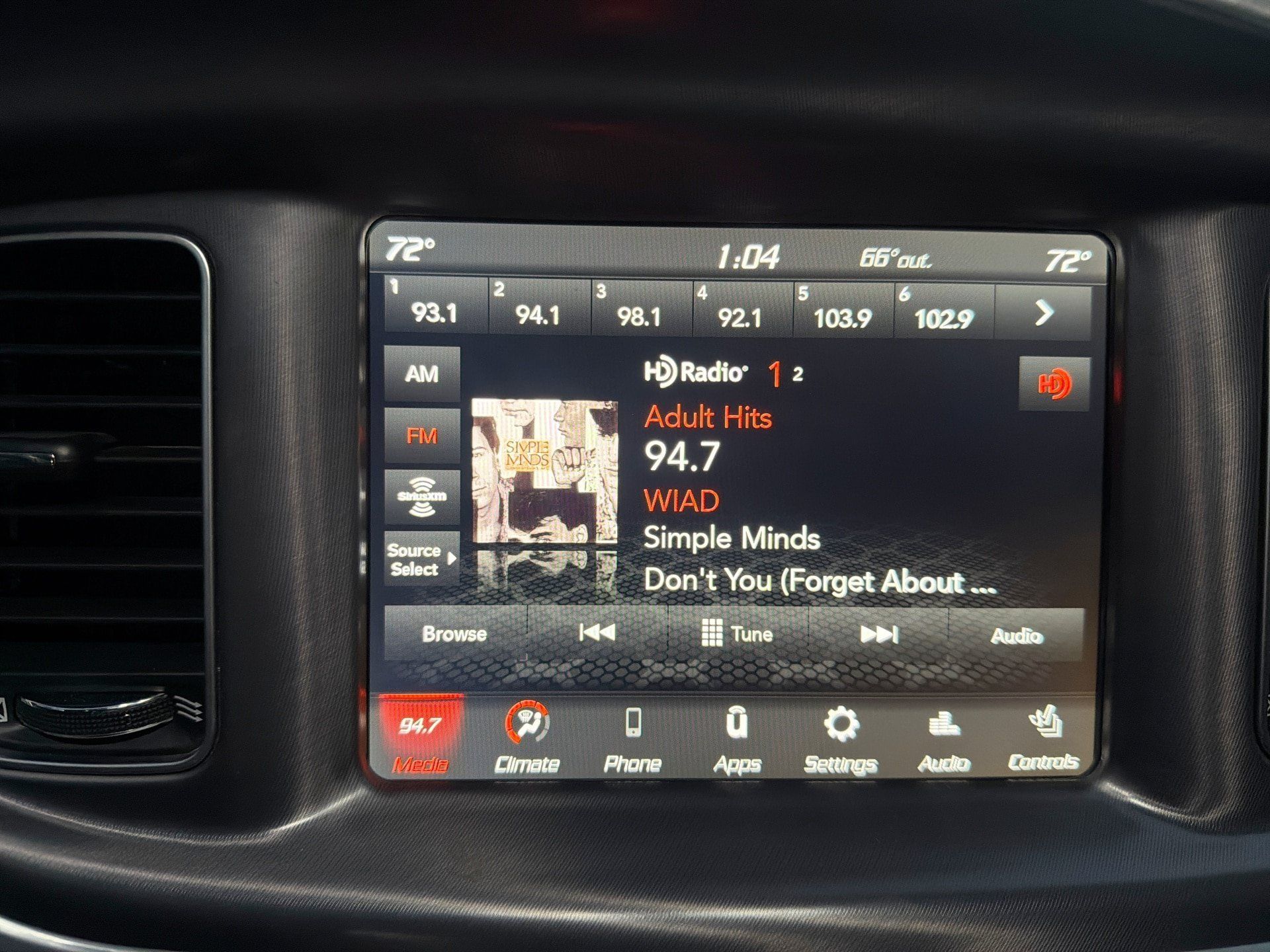 Used 2020 Dodge Charger Scat Pack RWD image 11