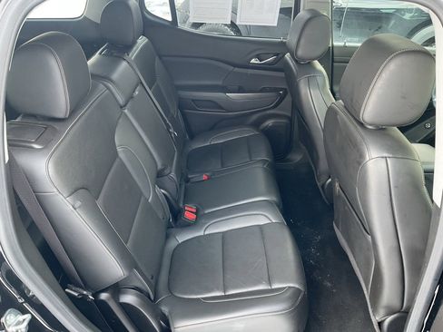 Used 2023 GMC Acadia SLT w/ Preferred Package image 20