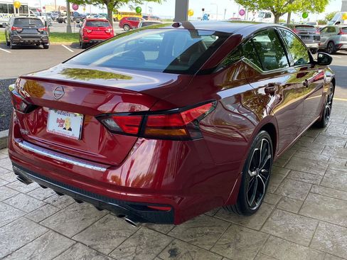 Certified 2023 Nissan Altima 2.5 SR FWD image 7