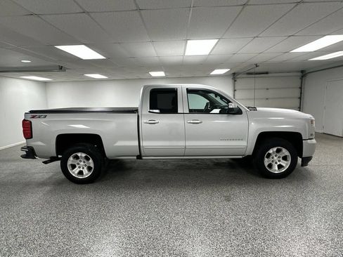 Used 2019 Chevrolet Silverado 1500 LT w/ All Star Edition AWD/4WD image 9