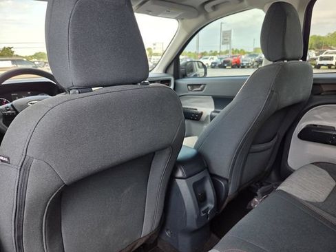 Used 2023 Ford Maverick XLT FWD image 30