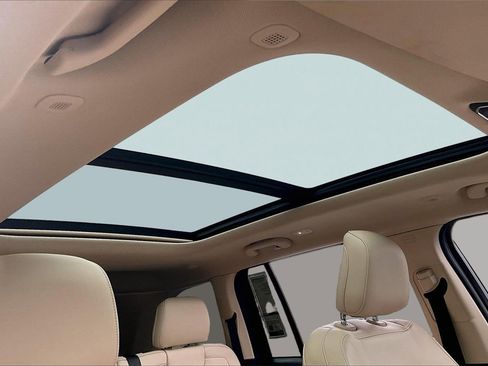 Certified 2022 Jeep Grand Cherokee Limited image 17