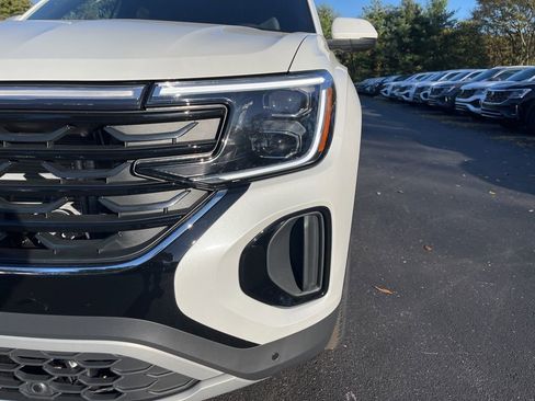 New 2026 Volkswagen Atlas Cross Sport SEL image 9