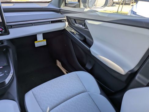 New 2026 Subaru Solterra image 18