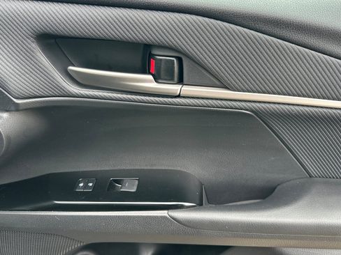 Certified 2025 Toyota Camry SE w/ Convenience Package image 21