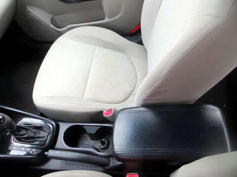 Used 2012 Chevrolet Cruze LTZ w/ RS Package image 9