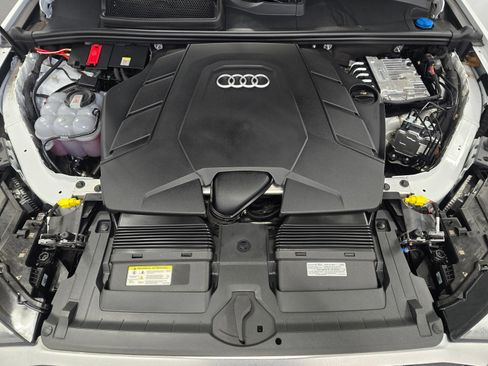 Used 2025 Audi Q7 3.0T Premium Plus AWD/4WD image 9