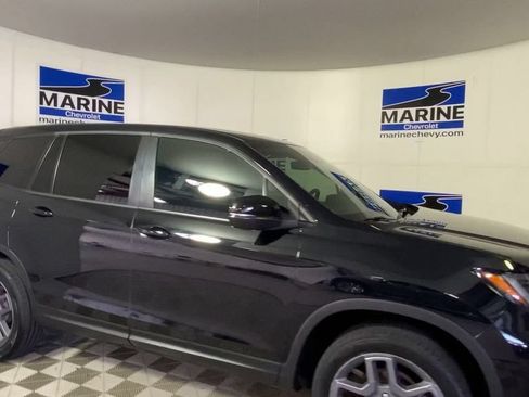 Used 2023 Honda Passport EX-L image 3
