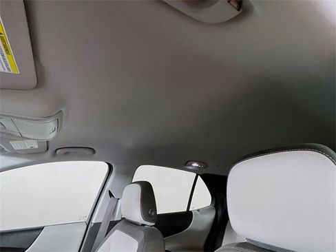 Used 2020 Chevrolet Equinox LT image 24