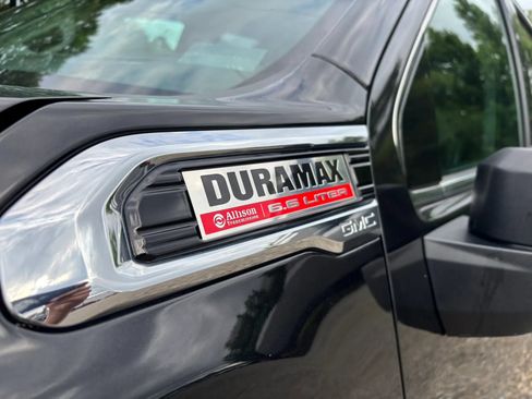 Used 2022 GMC Sierra 3500 Denali w/ Denali Black Diamond Edition AWD/4WD image 10