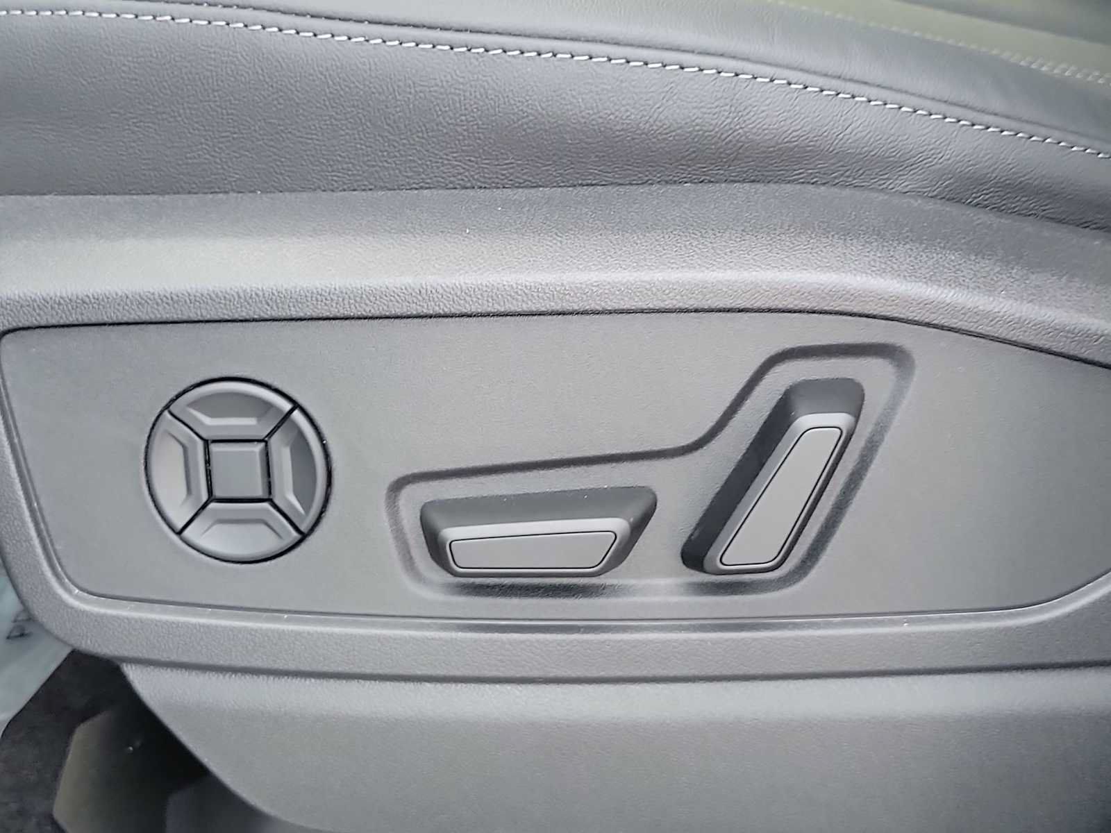 New 2026 Audi Q5 2.0T AWD/4WD image 16