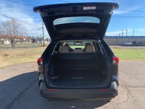 New 2025 Toyota RAV4 XLE w/ Convenience Package AWD/4WD image 29