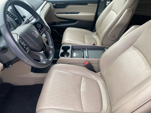 Used 2023 Honda Odyssey Elite image 11