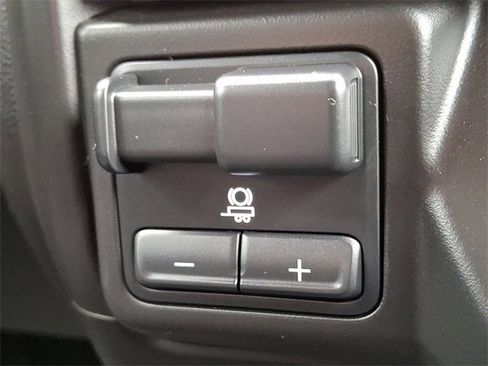 Used 2021 Chevrolet Silverado 1500 Custom image 23