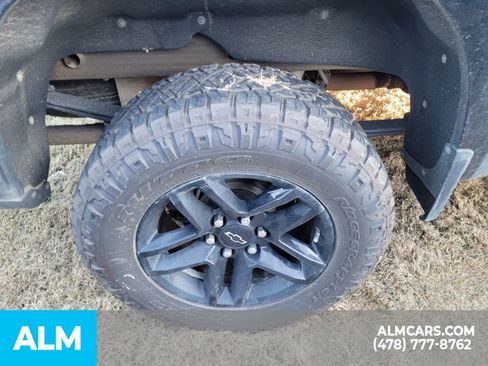 Used 2021 Chevrolet Silverado 1500 LT Trail Boss w/ LT Trail Boss Premium Package image 17