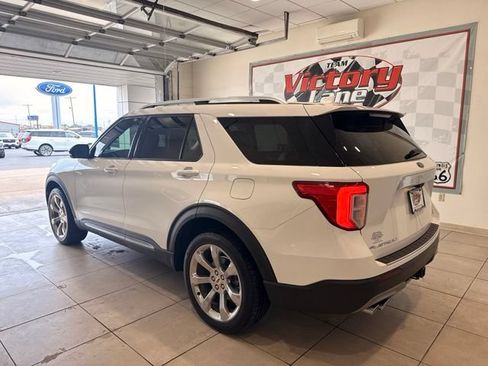 Used 2020 Ford Explorer Platinum w/ Premium Technology Package AWD/4WD image 9