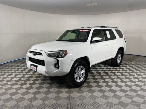 Used 2022 Toyota 4Runner SR5 Premium w/ Moonroof Package AWD/4WD image 1