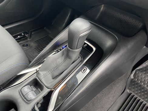 Used 2022 Toyota Corolla SE w/ SE Premium Package image 16