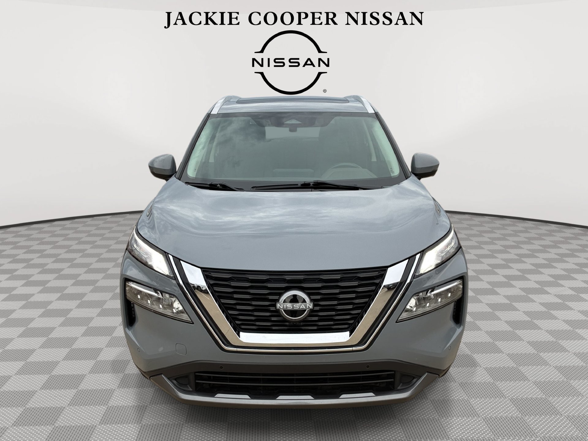 Used 2023 Nissan Rogue SL w/ SL Premium Package FWD image 2