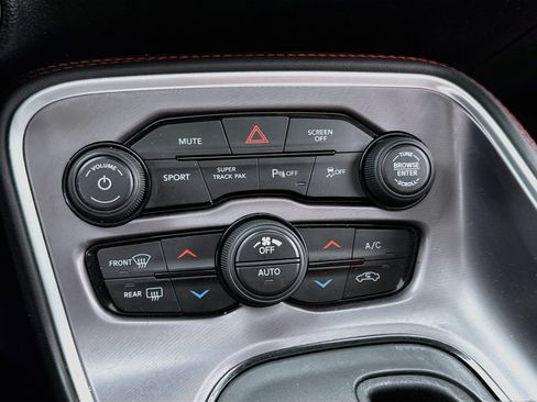 Used 2019 Dodge Challenger GT w/ Plus Package AWD/4WD image 18