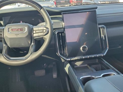 Used 2025 GMC Acadia AT4 w/ Super Cruise Package AWD/4WD image 8