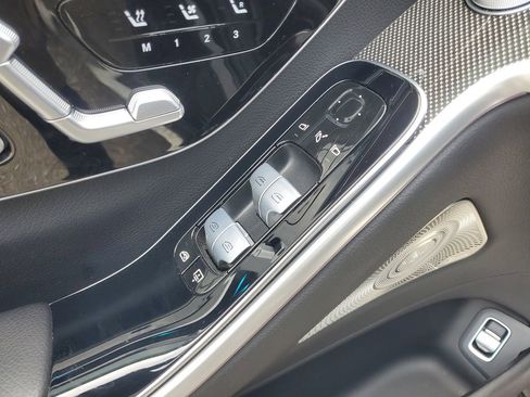 Used 2023 Mercedes-Benz S 500 4MATIC w/ AMG Line image 26