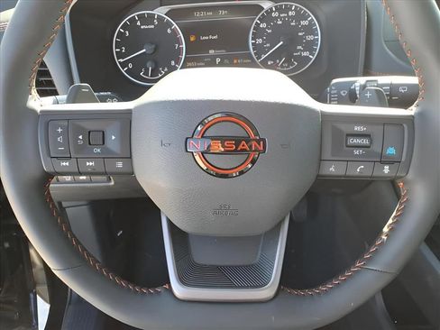 Used 2025 Nissan Rogue SV image 20