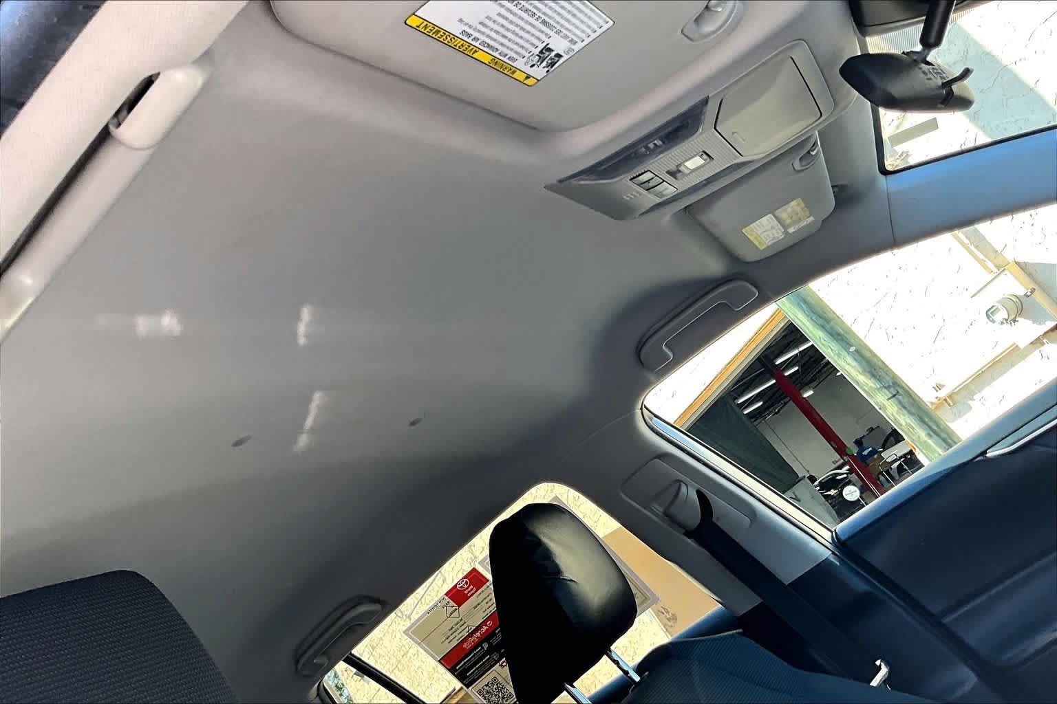 Used 2020 Toyota RAV4 LE FWD image 14