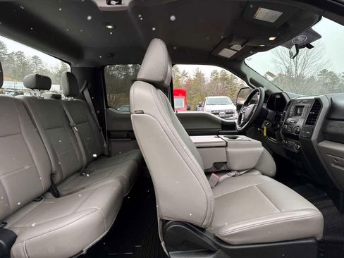 Used 2019 Ford F250 XL w/ XL Value Package image 9