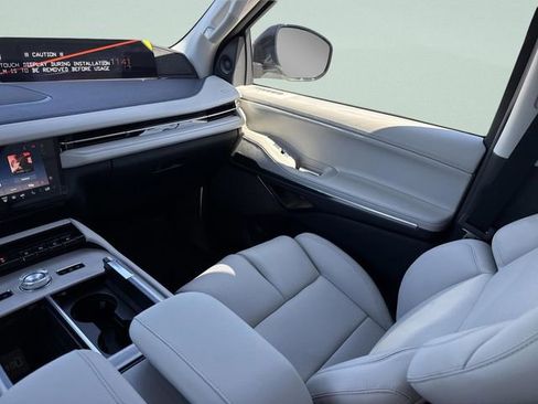 New 2026 Lincoln Navigator L Reserve AWD/4WD image 27